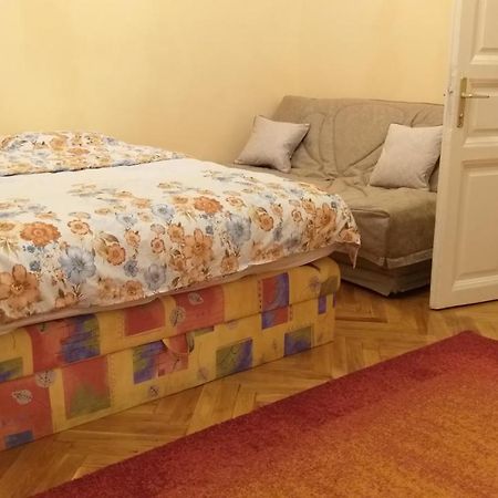 Tempo Courtyard Apartman Budapest Eksteriør bilde