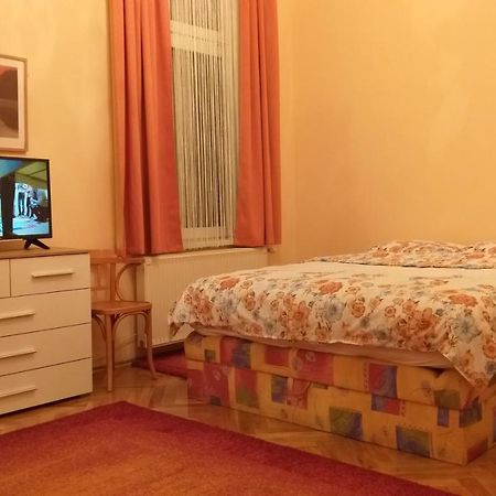 Tempo Courtyard Apartman Budapest Eksteriør bilde