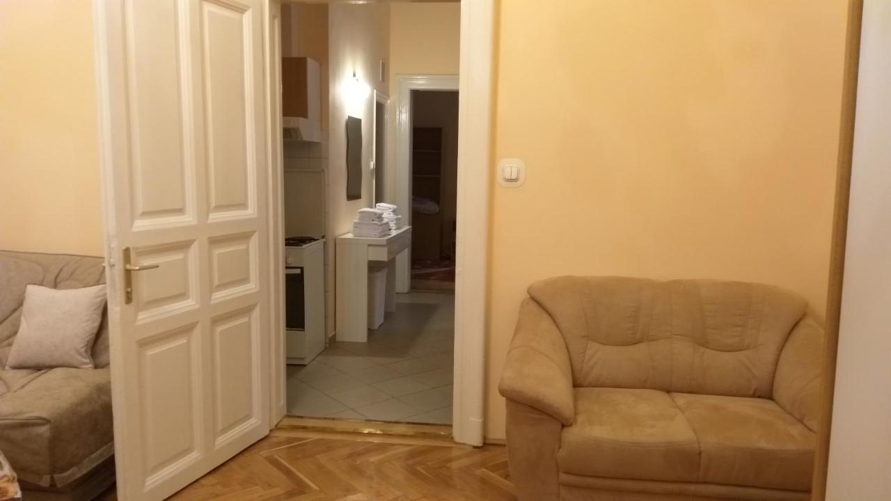 Tempo Courtyard Apartman Budapest Eksteriør bilde